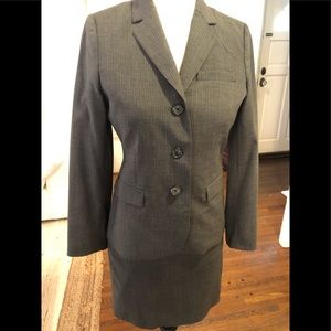 Banana Republic grey pinstripe suit - 4p